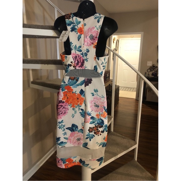 NWT ASOS Mesh Panel Cutaway Neck Floral Bodycon
Midi Dress - Picture 4 of 7